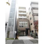 おしゃれな外観のマンションです。