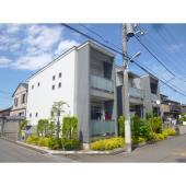 シンプルでおしゃれな外観です!