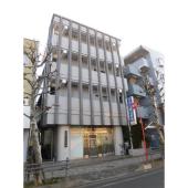 1階は歯科医院です。