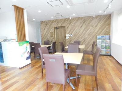 ピタットハウス那覇店 個室の商談ルーム