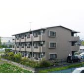RC造3階建て