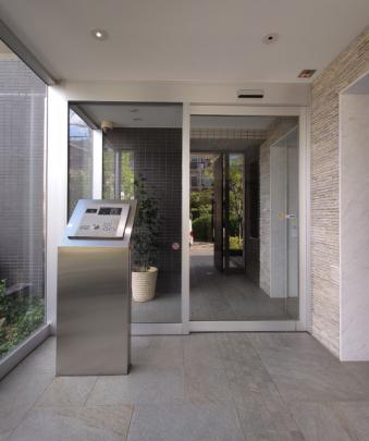 �G���g�����X