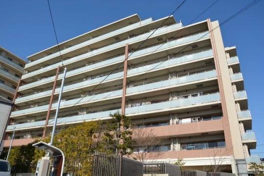 外観タイル張りです