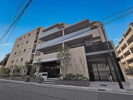 �C�j�V�A���Z�g