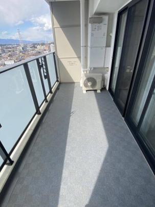 �o���R�j�[