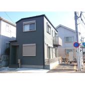 センター南戸建て 外観写真1 綺麗な外観