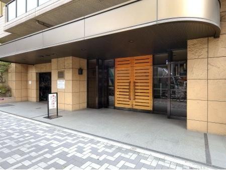 �G���g�����X