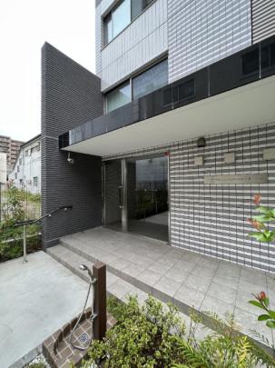 �G���g�����X