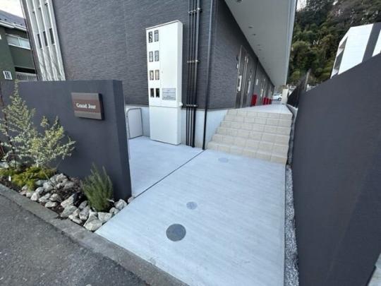 �G���g�����X