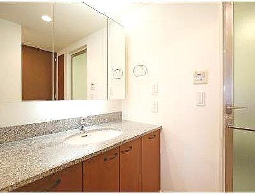 人気の独立洗面所