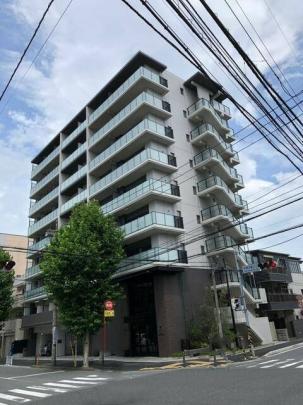 �f���I�X�e�[�W���_�V����