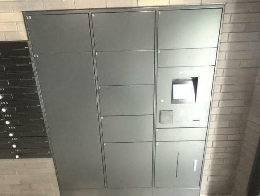 ���L����