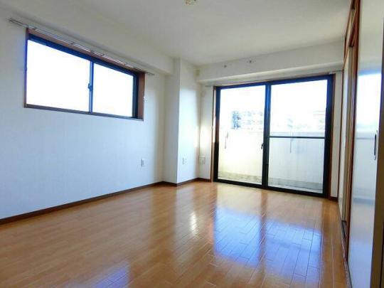 フローリングです!