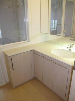 人気の独立洗面台