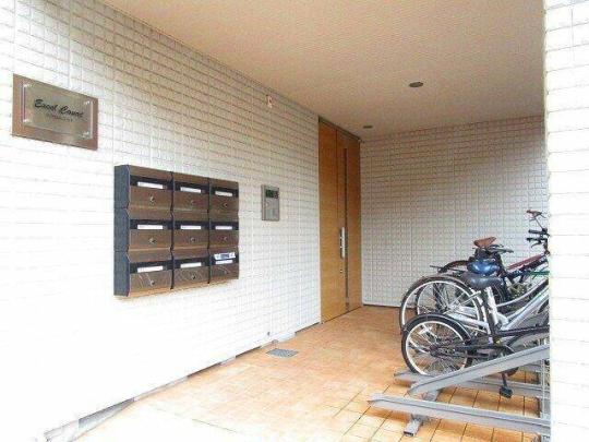 �G���g�����X