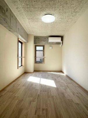 フローリングです!