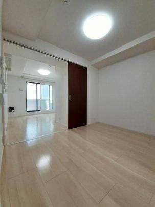 �t���[�����O�̃��r���O