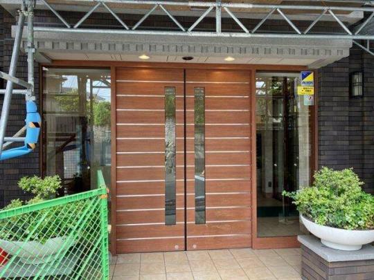 �G���g�����X