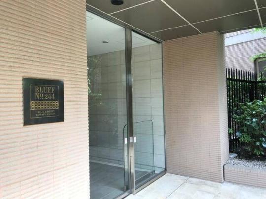 �G���g�����X