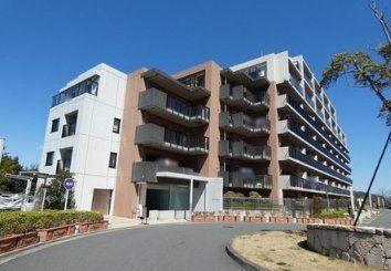 ���l�k�v���l�u���[�Y�R�[�g