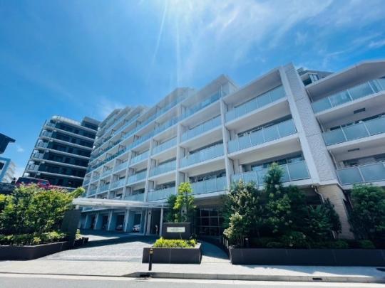 �p�[�N�z�[���Y���򔪌i�X�e�[�V�����x�C�t��