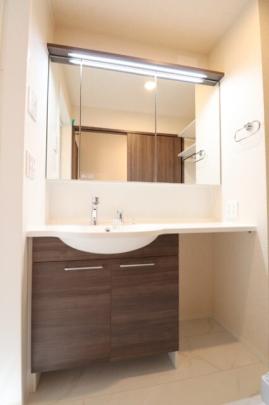 ���ʉ��ϑ�