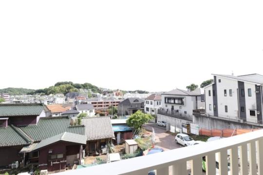 �o���R�j�[����̒��]