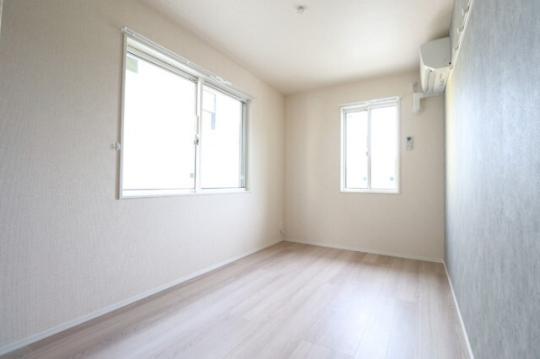 2�ʍ̌���5.6���m��