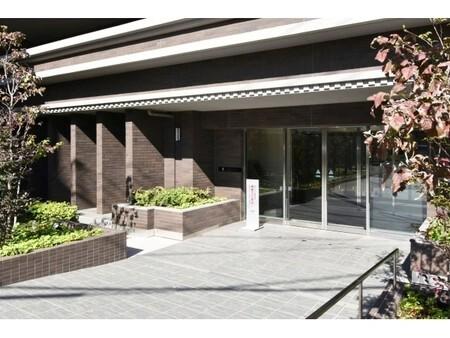 �G���g�����X