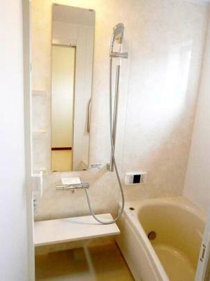 �o�X���[��