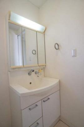 �g���₷���Ɨ����ʑ�ł�