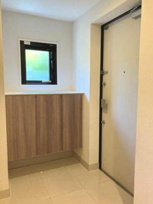 �V���[�Y�N���[�[�b�g�L��܂�