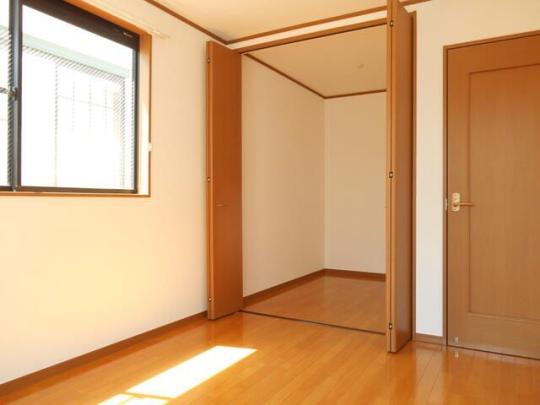 �N���[�[�b�g�L��