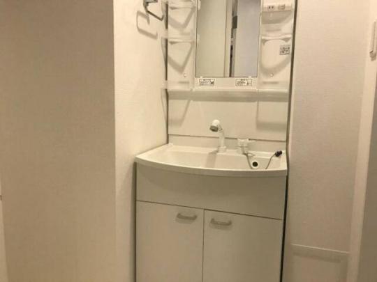 �Ɨ����ʑ�