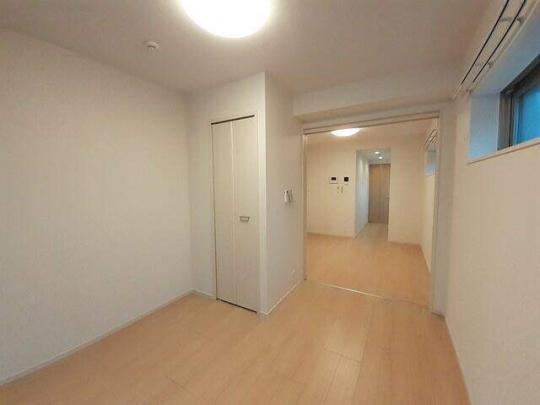 �t���[�����O�̃��r���O