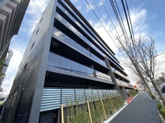 外観タイル張りです