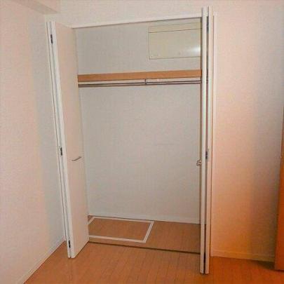 �N���[�[�b�g����܂�