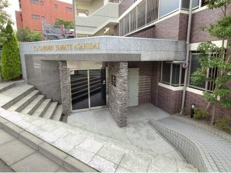 �G���g�����X