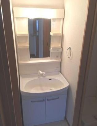 �Ɨ����ʑ�