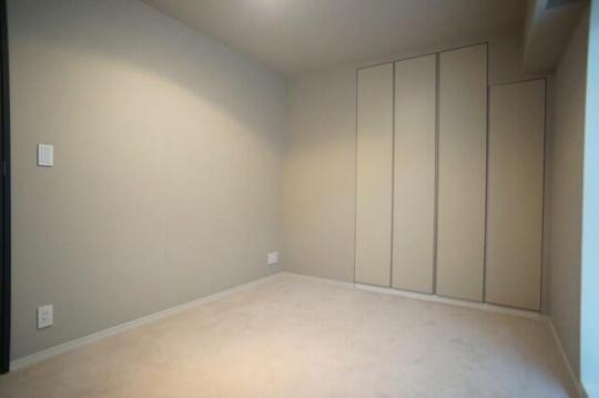 �G�A�R������