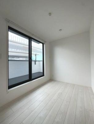 �o���R�j�[