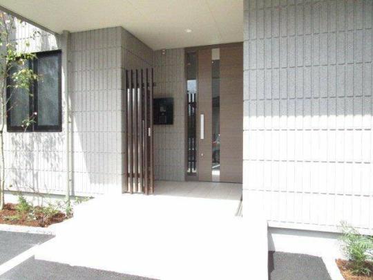 �G���g�����X