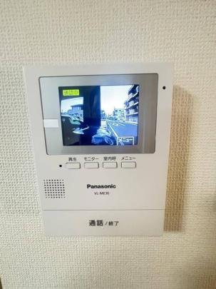 ���j�^�t���C���^�[�z��