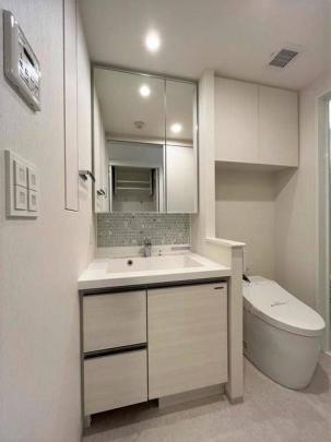 �Ɨ����ʑ�