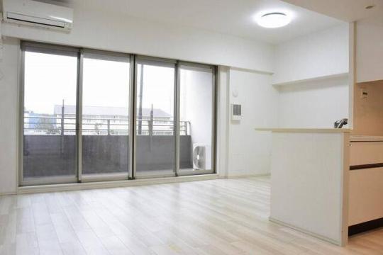 �t���[�����O�̃��r���O