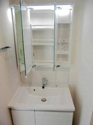 �Ɨ����ʑ�