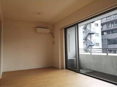 �G�A�R���L��