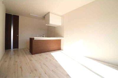 �t���[�����O�̃��r���O