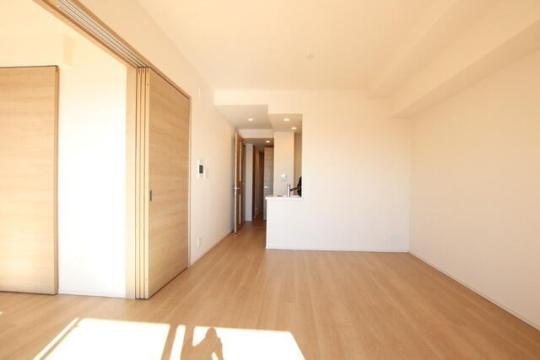 ���r���O