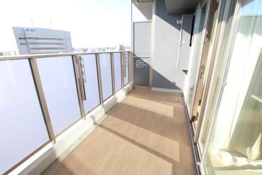 �o���R�j�[